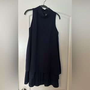 Vince Camuto tiered shift dress. Navy. Size 6. Cowl neck.